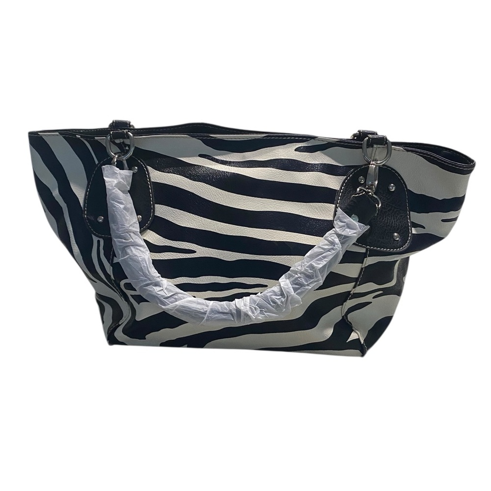 Elegant Zebra Print Shoulder Bag